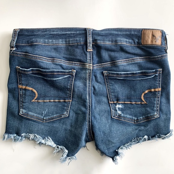 •AMERICAN EAGLE• Size 10 MIDI Distressed Jean Shorts - Picture 8 of 11